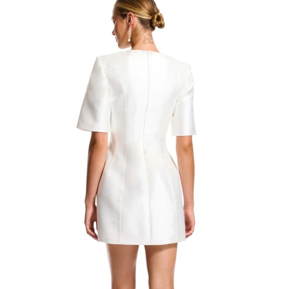 Kyha Miller Mini Dress - Picture 2 of 4